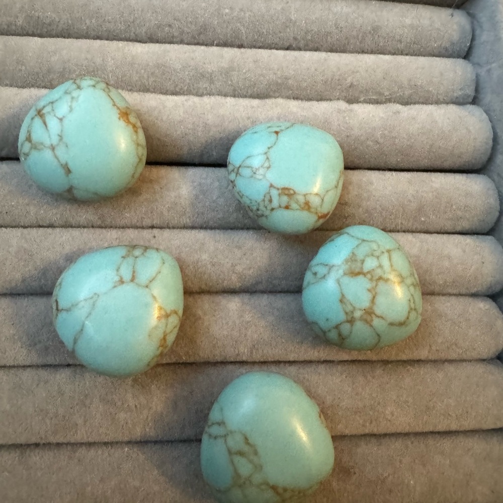 💙 Turquoise-Style Stone Puffed Heart Beads Lot (5) 💖 22mm • 37.17g